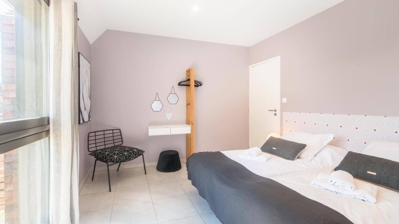 Villa Spacieuse avec Jacuzzi Privatif Sarlat Esterno foto