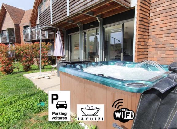 Villa Spacieuse avec Jacuzzi Privatif Sarlat Esterno foto